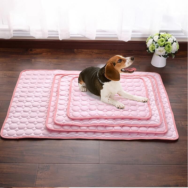 Alfombrilla Refrescante para Perros y Gatos — Alivia el calor del verano al instante